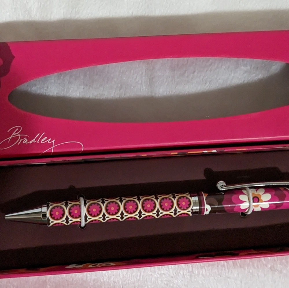 RARE!!!! Vera Bradley Carnaby Ball Point Pen with black ink!  New in box!